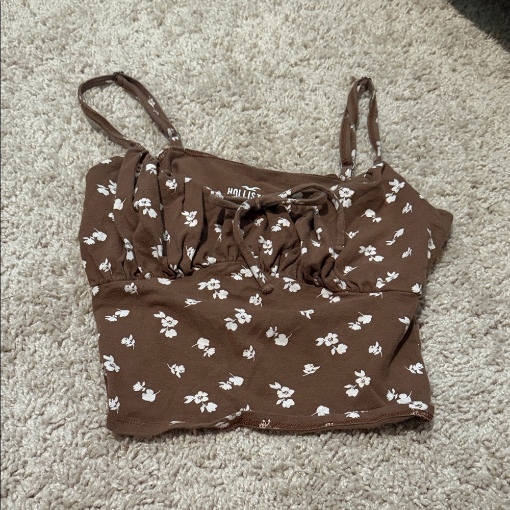Assorted Women's Tops - Picture 5 of 6